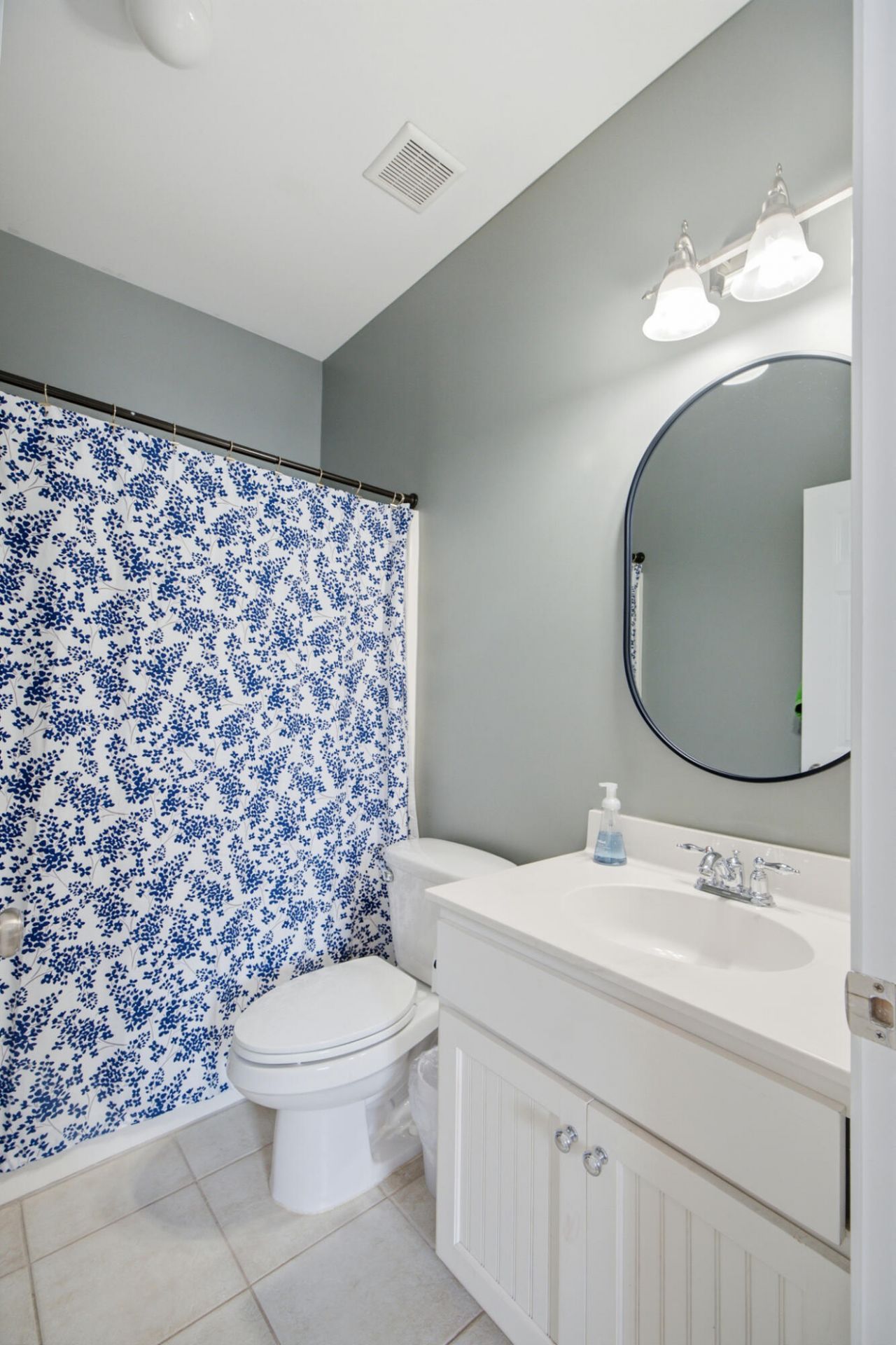 2896 Treadwell Street Photo 19