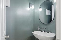 2896 Treadwell Street photo 4