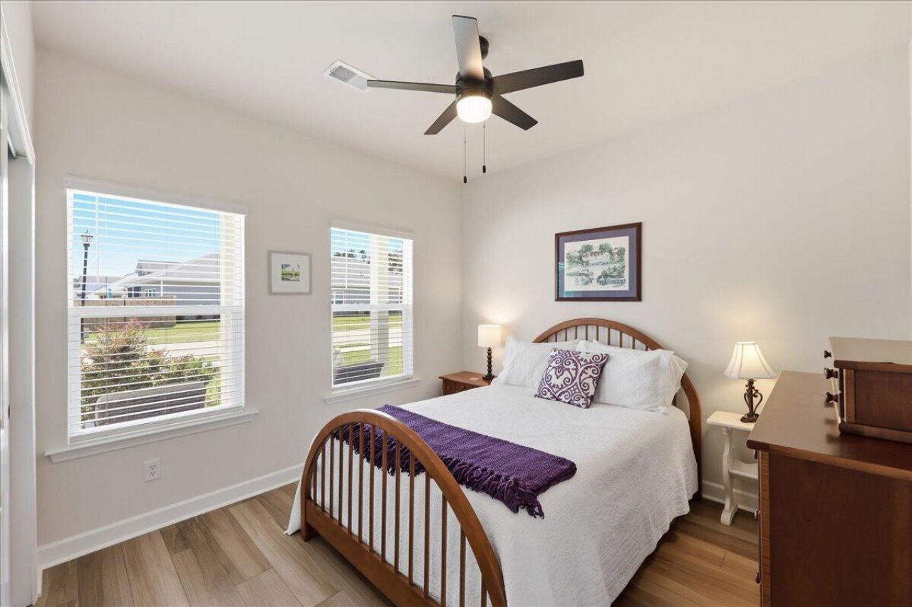 1437 Arabella Street Photo 15