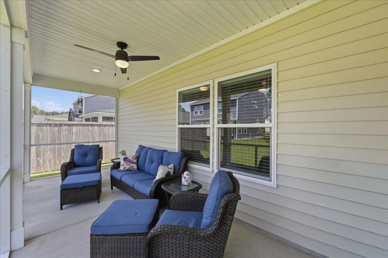 1437 Arabella Street Photo 23