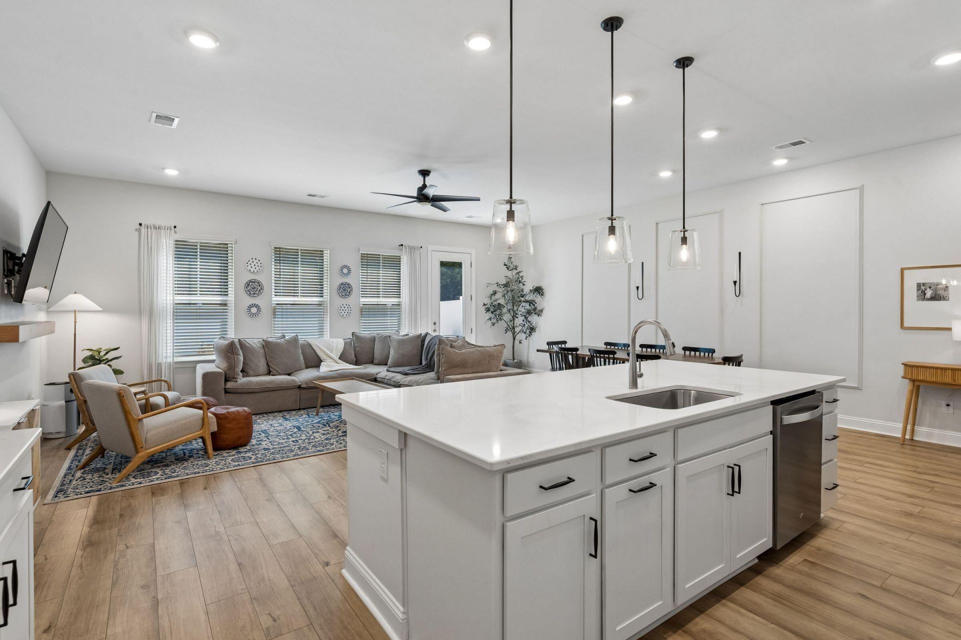 3049 Emma Lane Photo 14