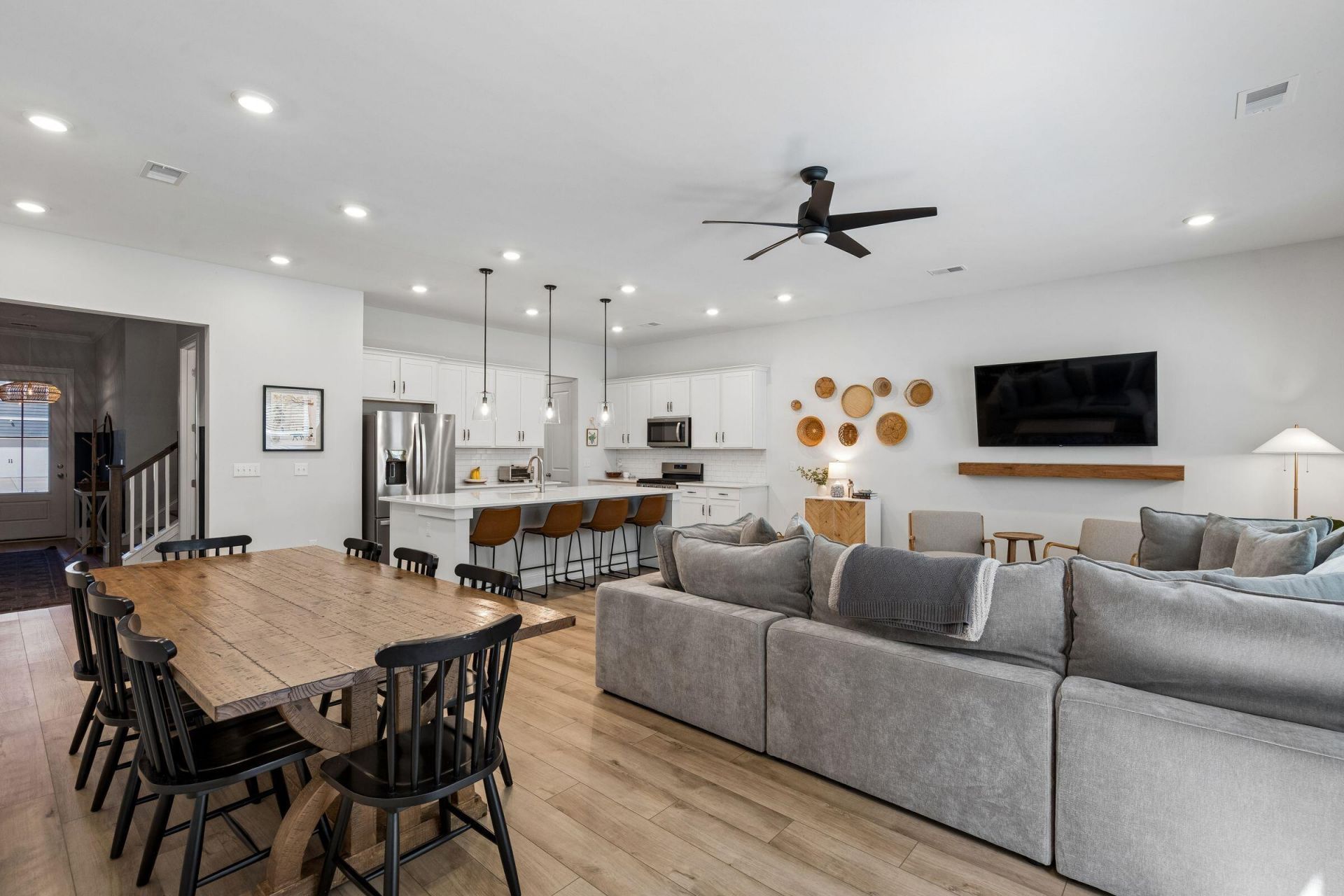 3049 Emma Lane Photo 16