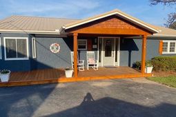 526 Greengarden Court photo 4