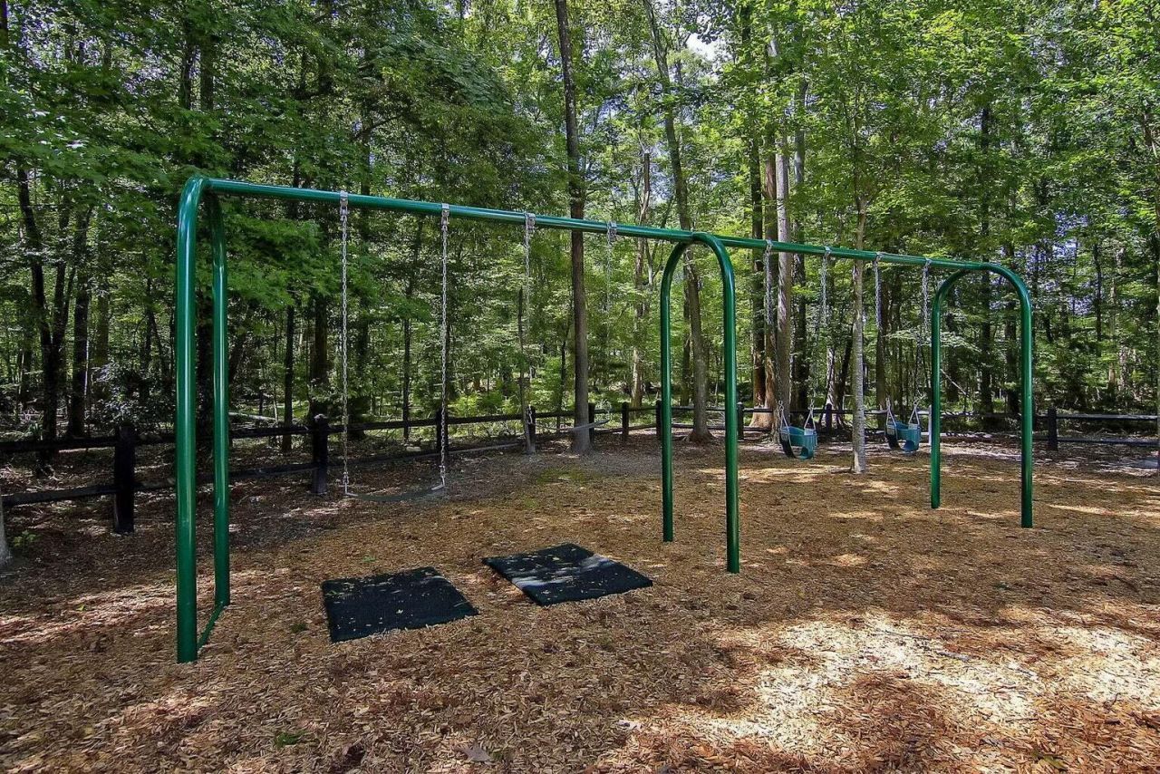 109 Creekside Drive Photo 38