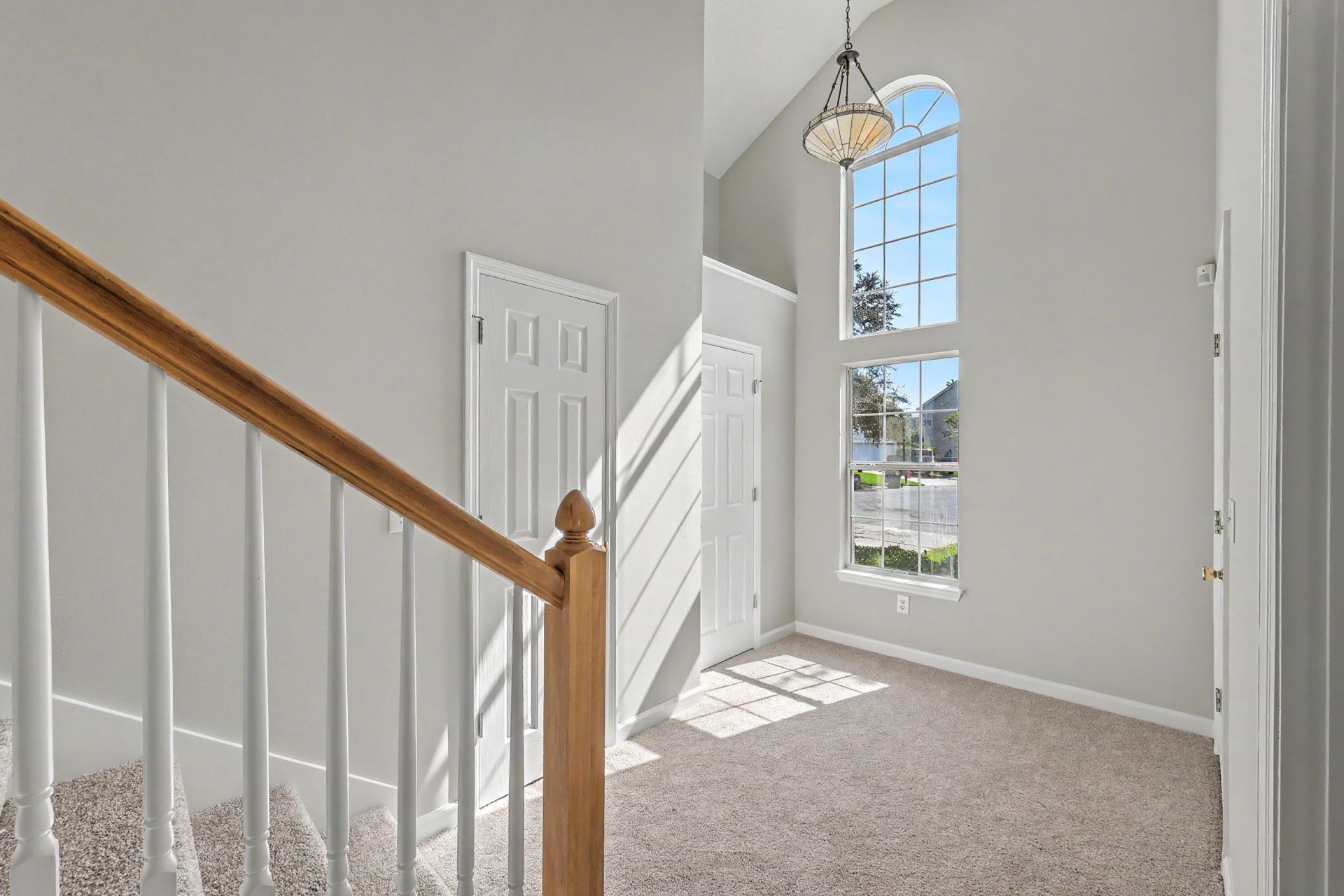 109 Creekside Drive Photo 6