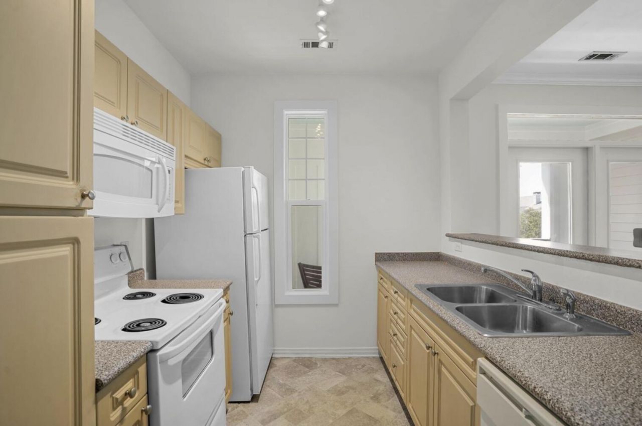130 River Landing Drive Photo 11