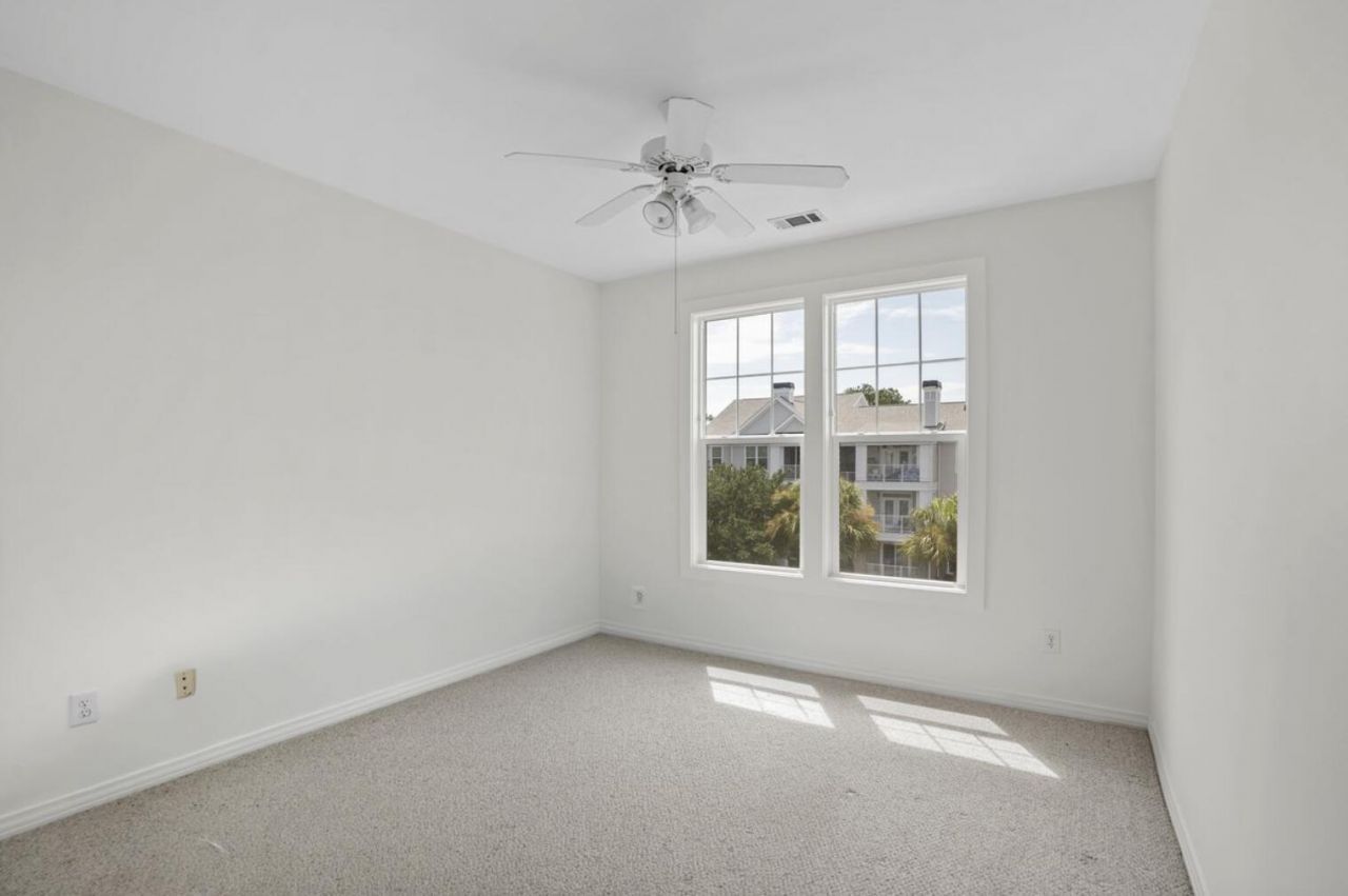 130 River Landing Drive Photo 16