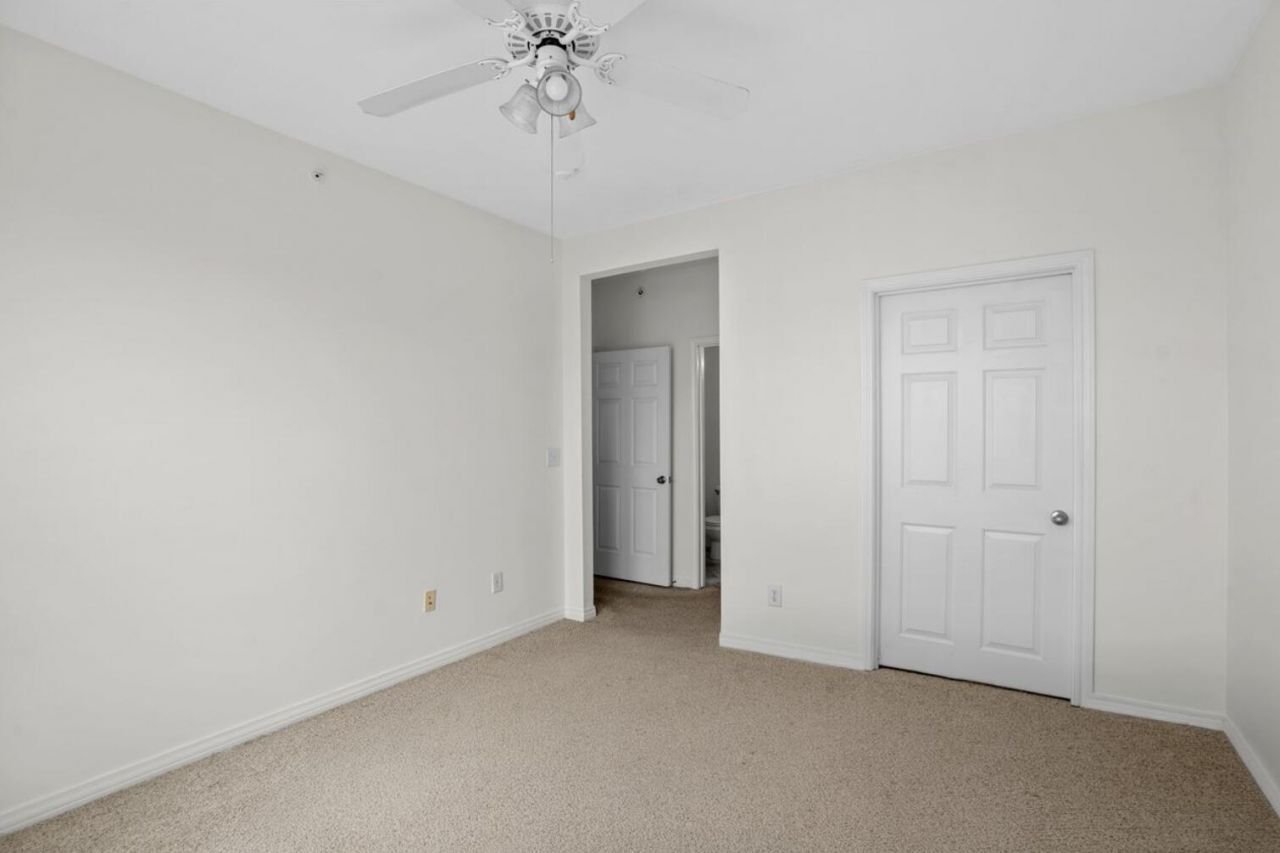 130 River Landing Drive Photo 17