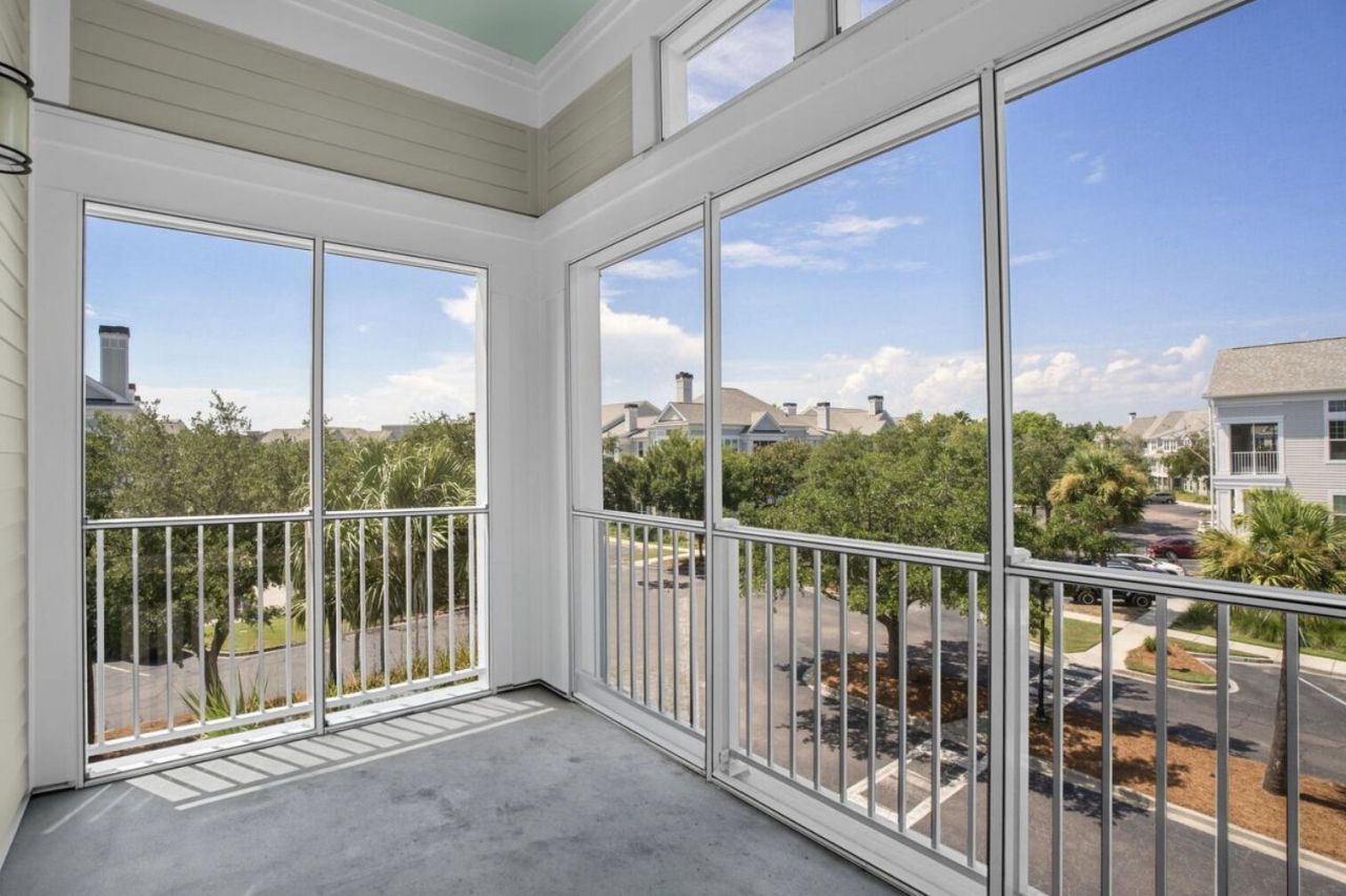 130 River Landing Drive Photo 6