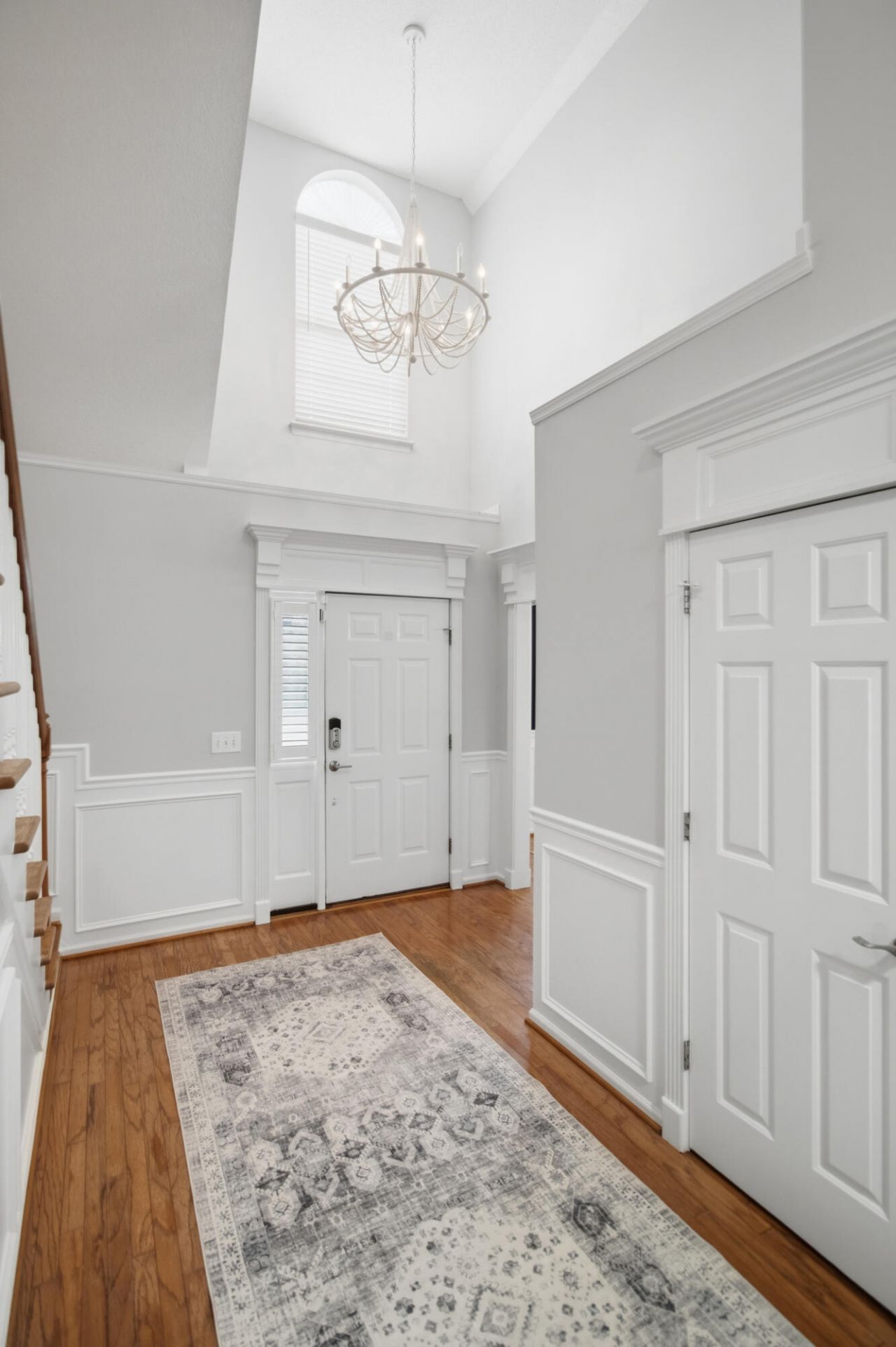346 Arlington Drive Photo 6
