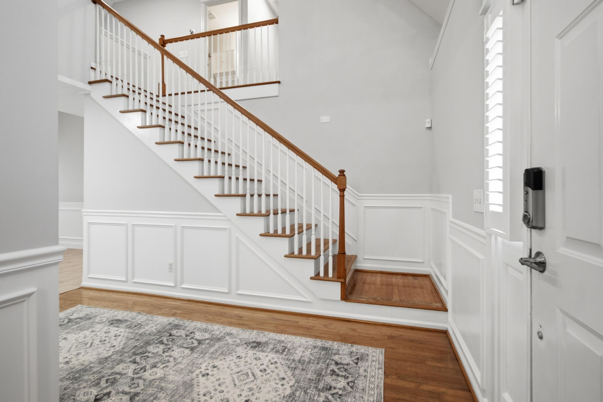 346 Arlington Drive Photo 7