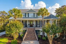 2678 Egrets Landing Court photo 4