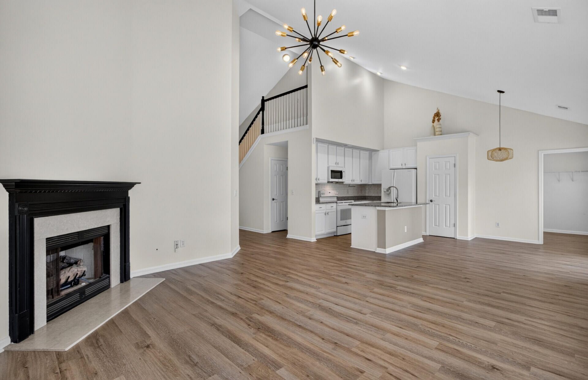 540 Tribeca Drive Photo 17