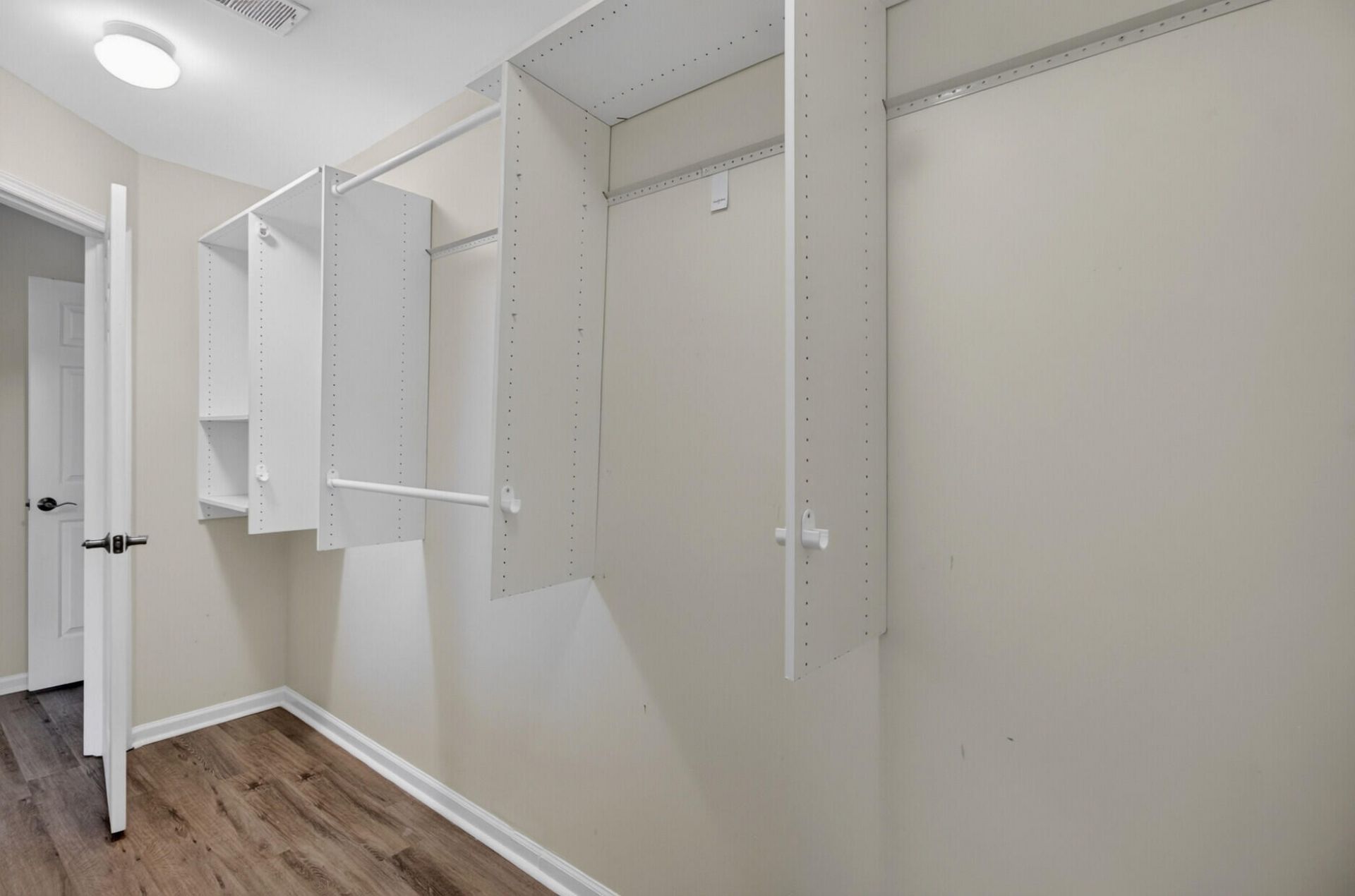 540 Tribeca Drive Photo 26