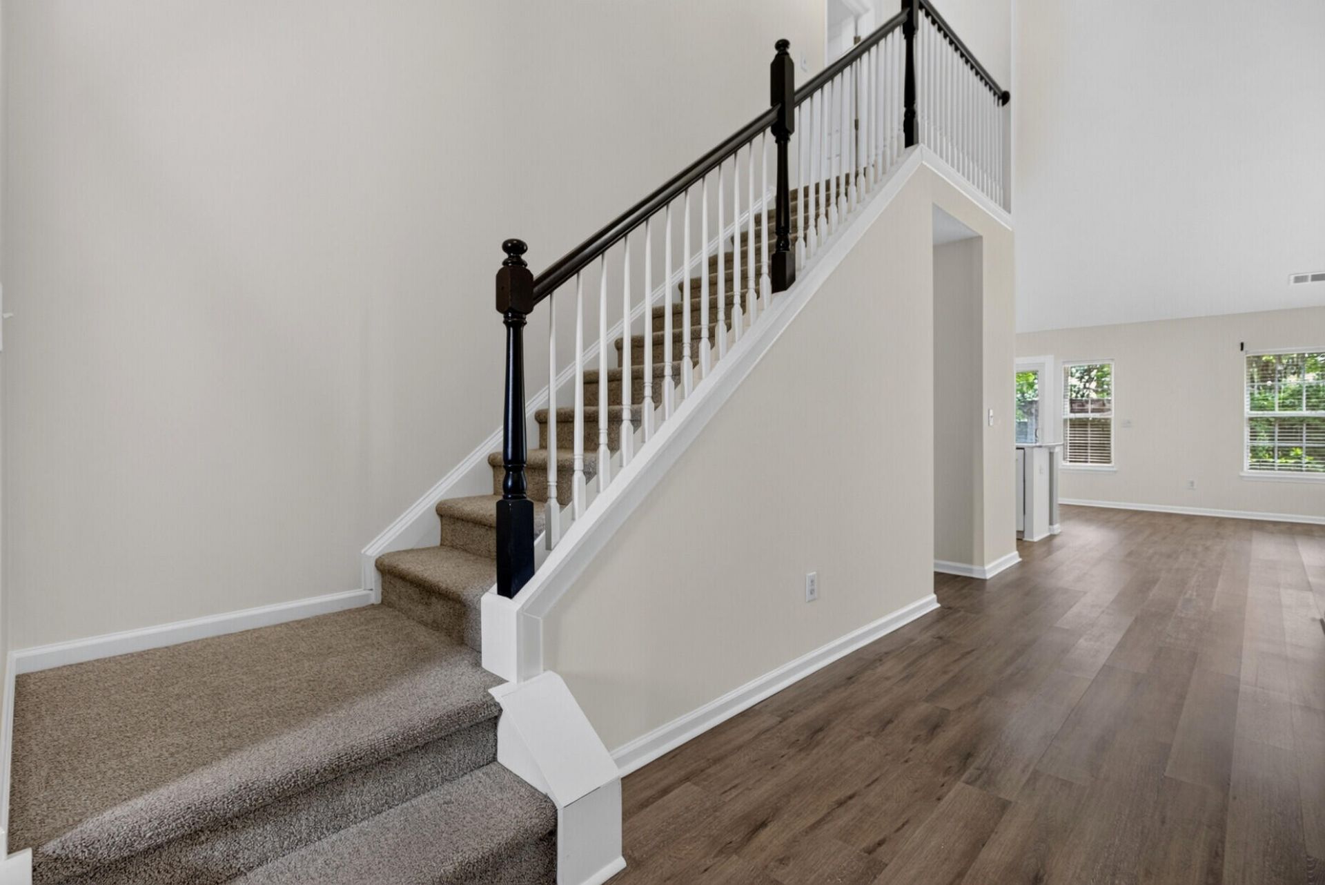 540 Tribeca Drive Photo 34