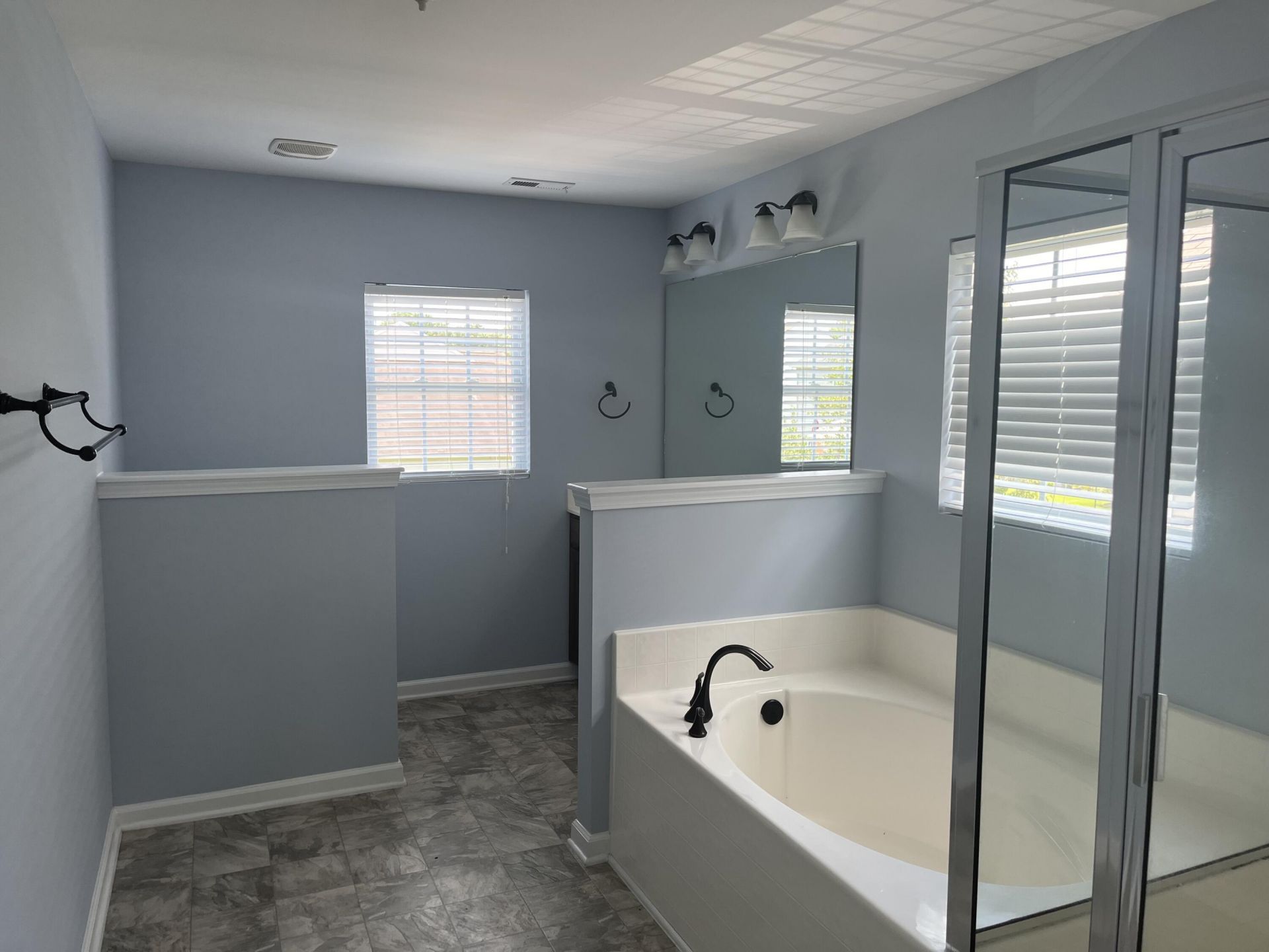 292 Mayfield Drive Photo 8