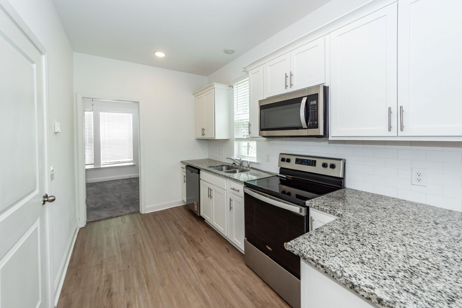 7102 Channel Park Drive Photo 9