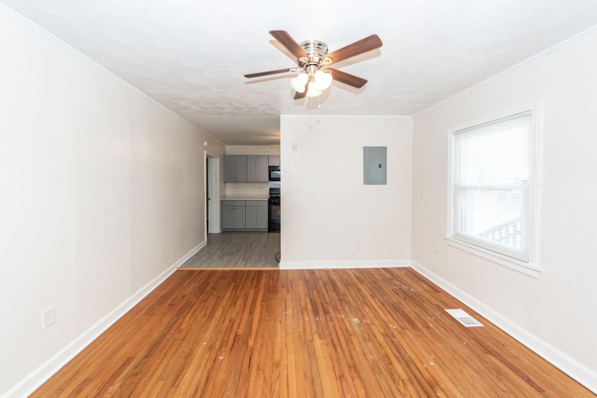 2139 Pierpont Avenue Photo 12