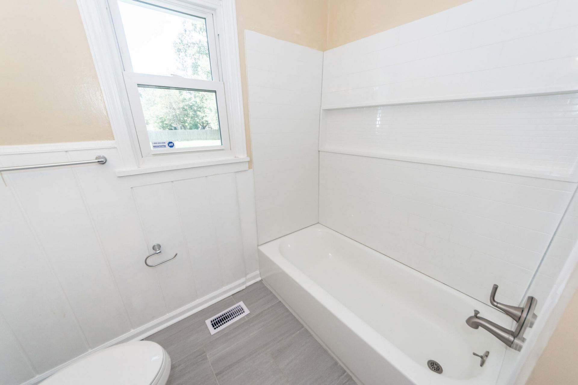 2139 Pierpont Avenue Photo 18
