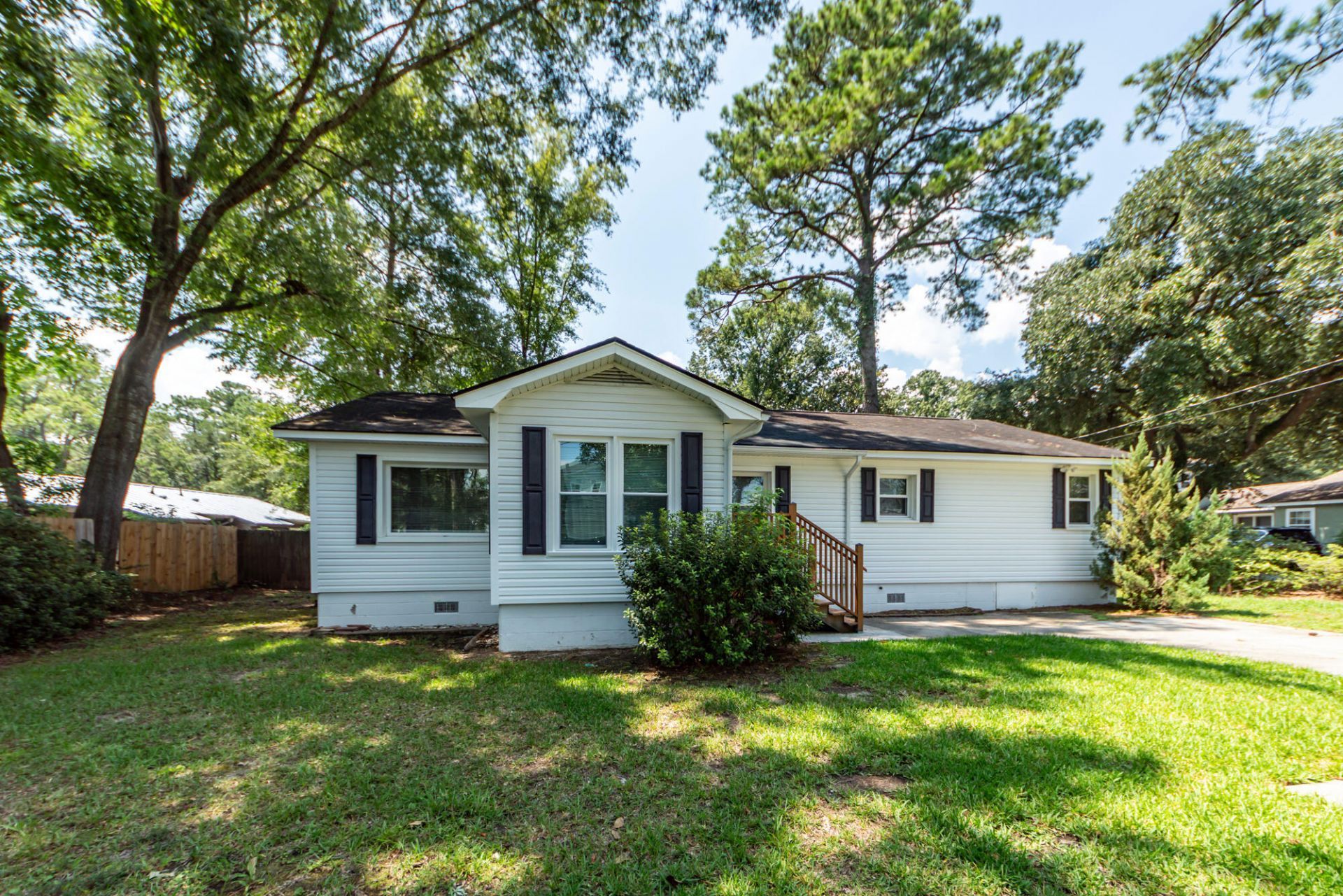 2139 Pierpont Avenue Photo 32
