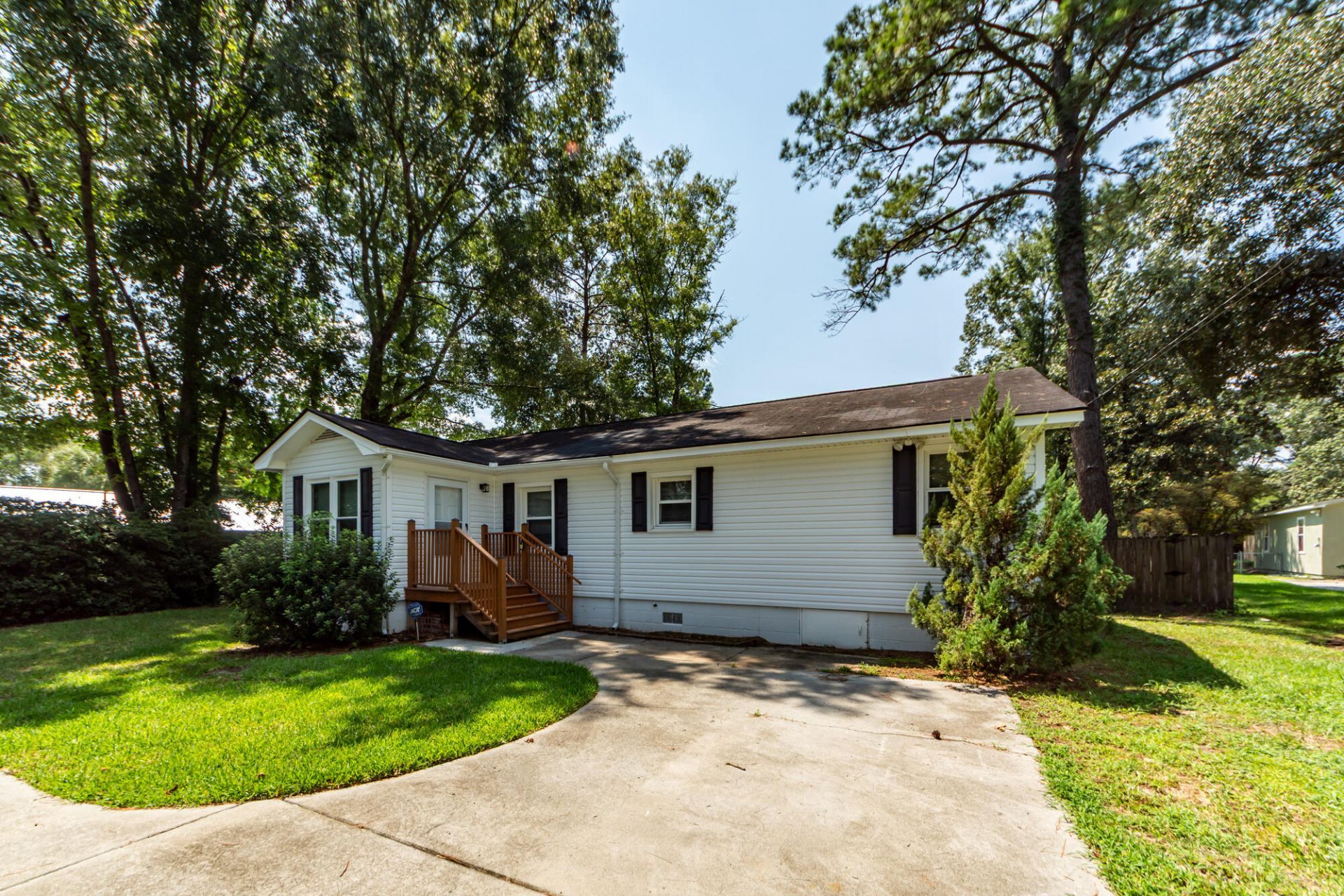 2139 Pierpont Avenue Photo 33