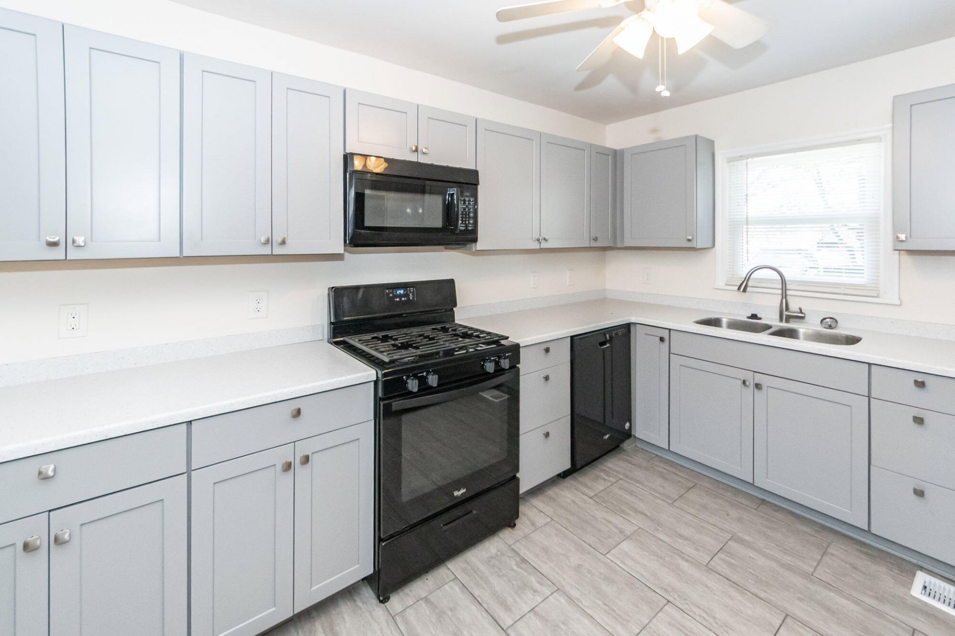 2139 Pierpont Avenue Photo 9
