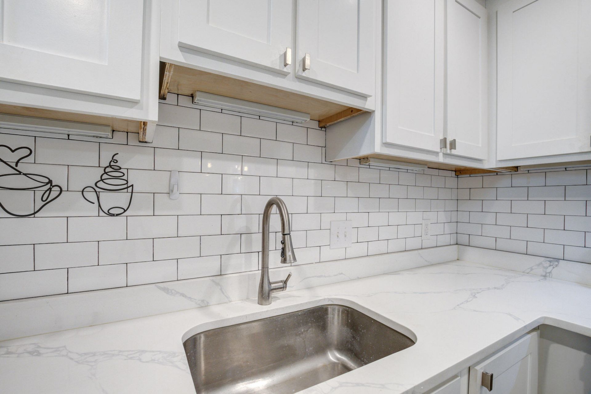 119 Wentworth Street Photo 12