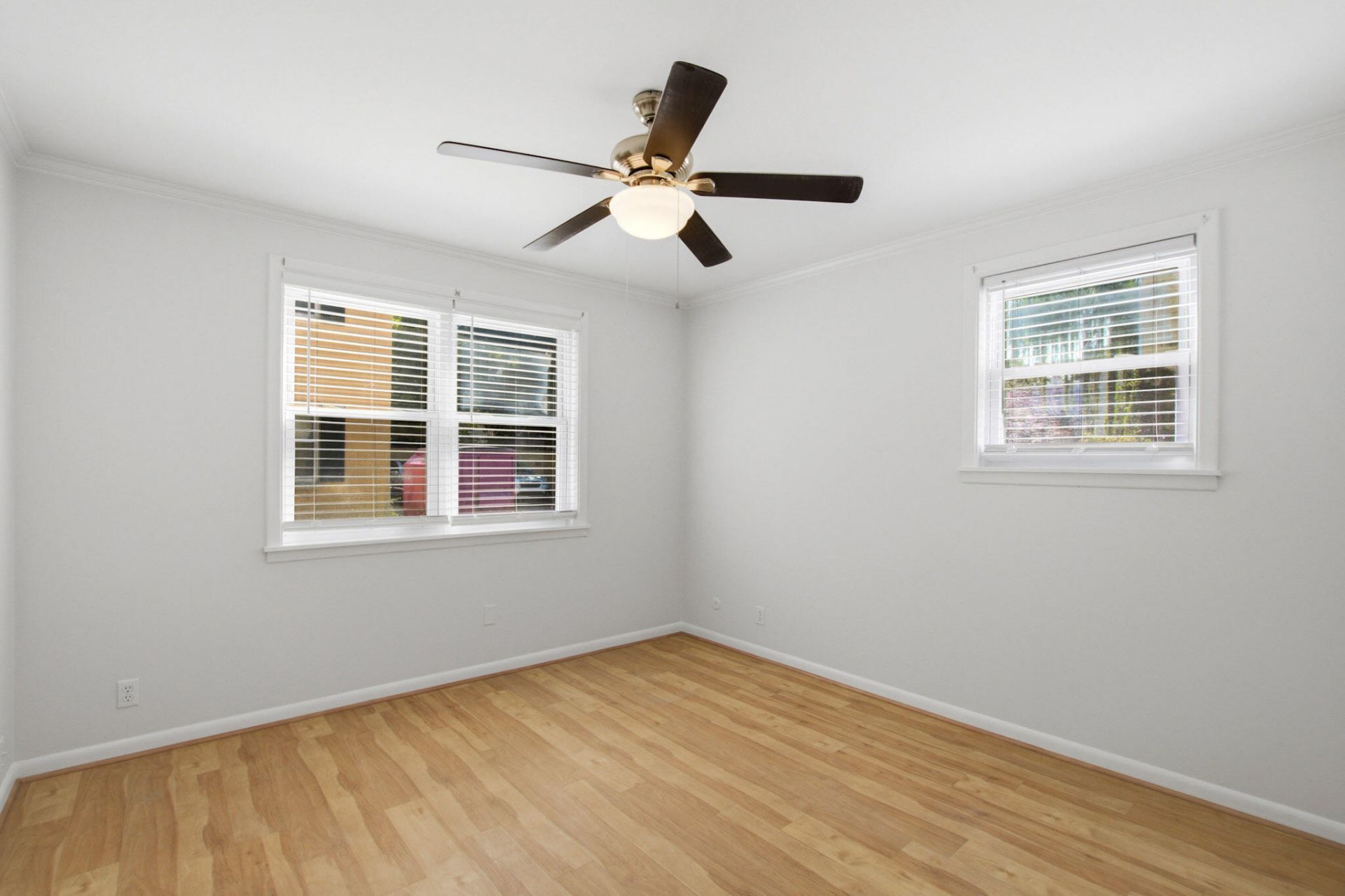 119 Wentworth Street Photo 22