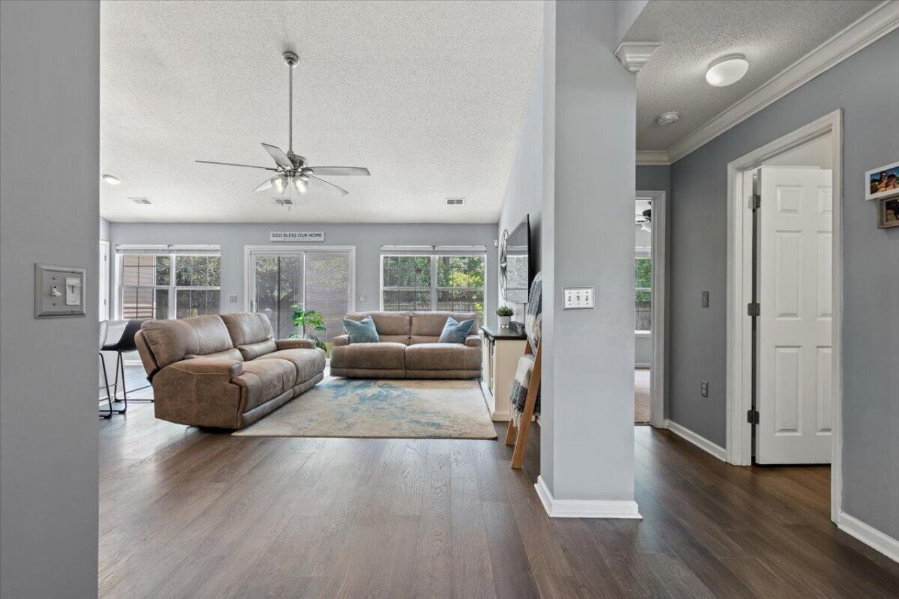 1311 Weavers Way Photo 17