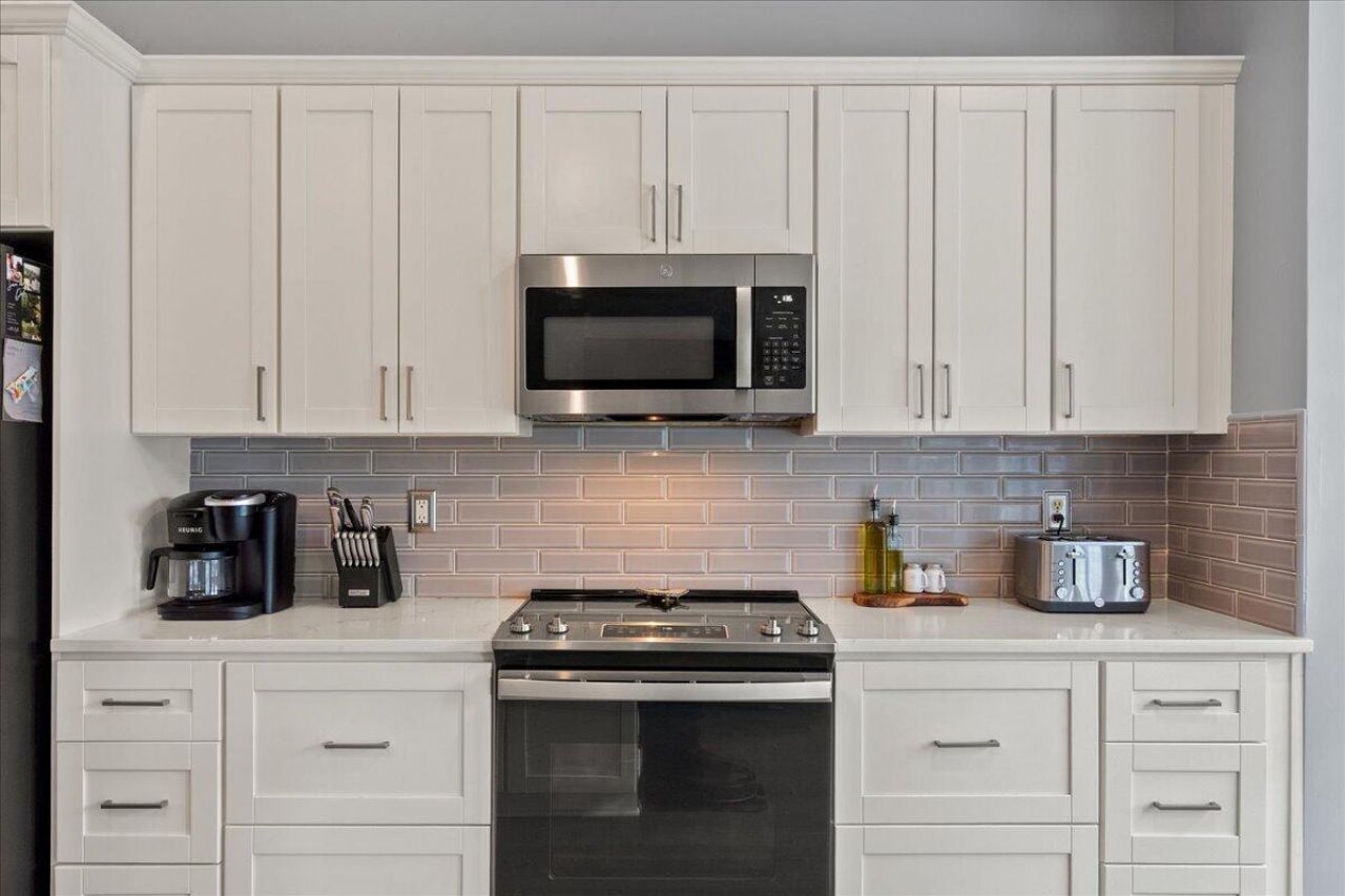 1311 Weavers Way Photo 23