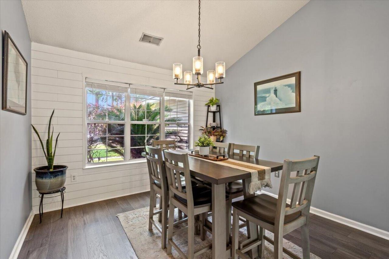 1311 Weavers Way Photo 27