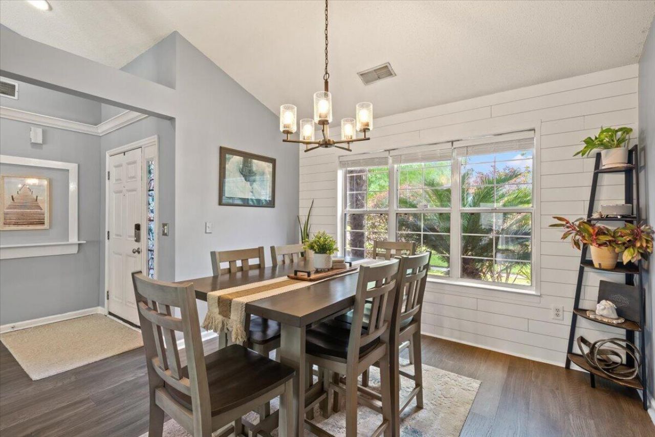 1311 Weavers Way Photo 28