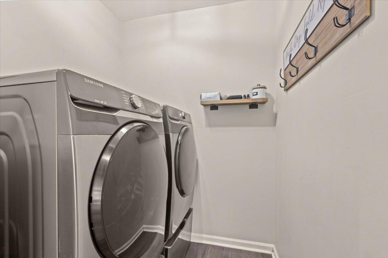 1311 Weavers Way Photo 31