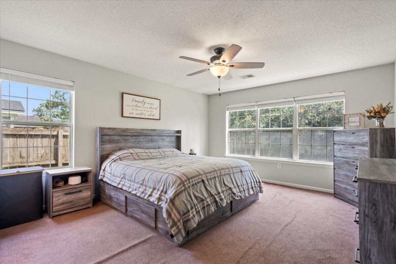 1311 Weavers Way Photo 32