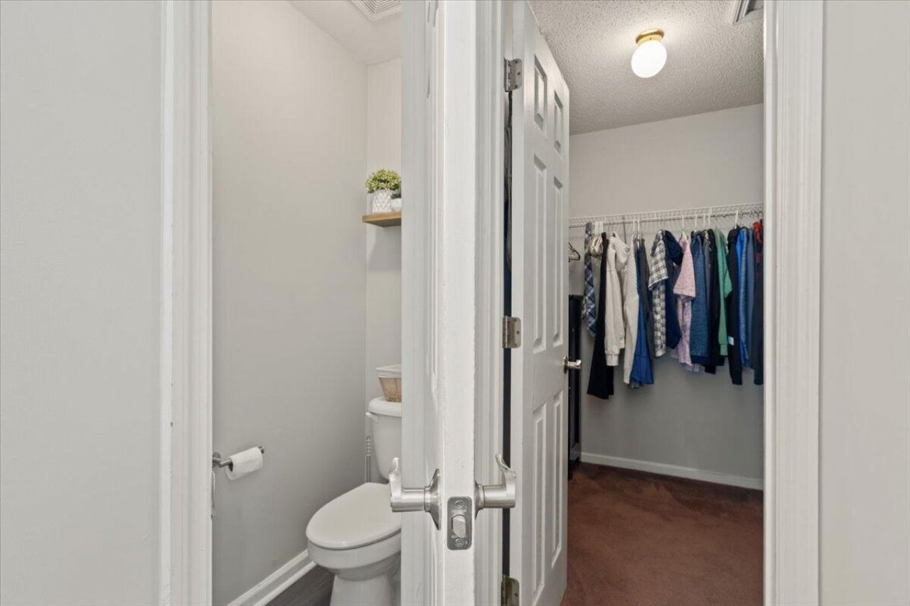 1311 Weavers Way Photo 37