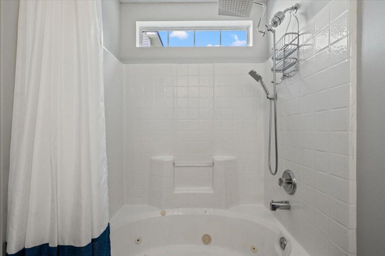 1311 Weavers Way Photo 41