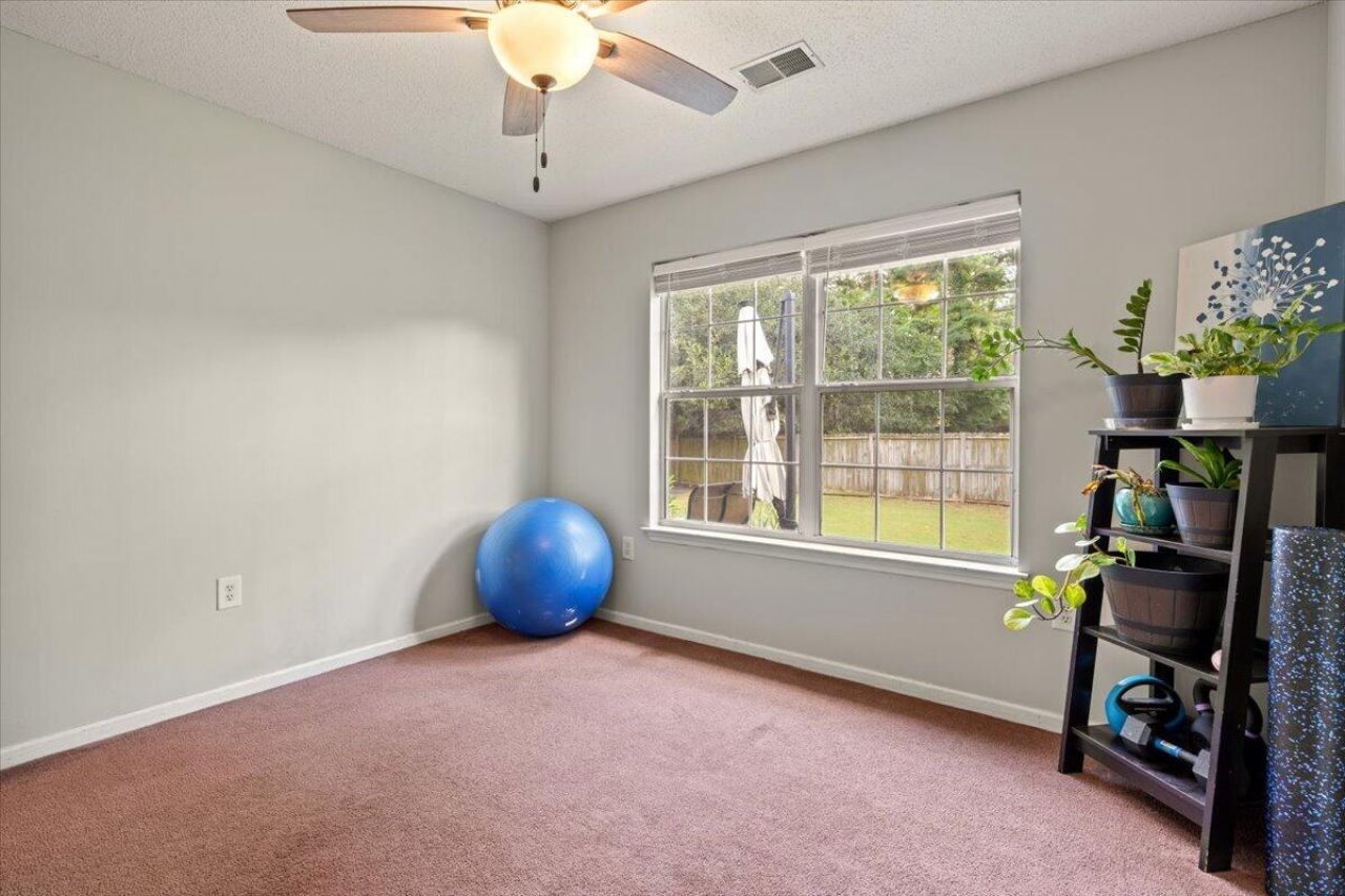 1311 Weavers Way Photo 47