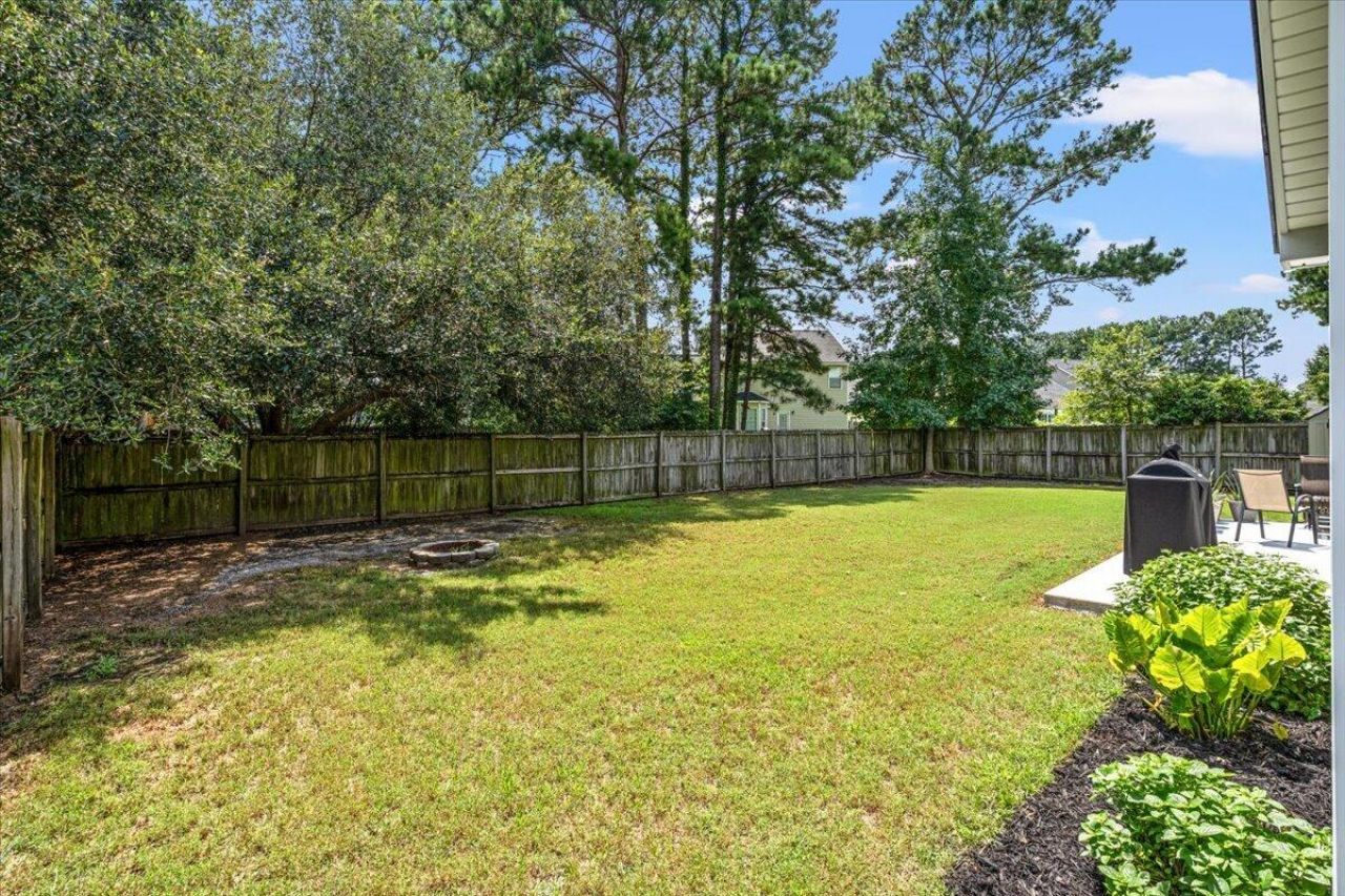 1311 Weavers Way Photo 5