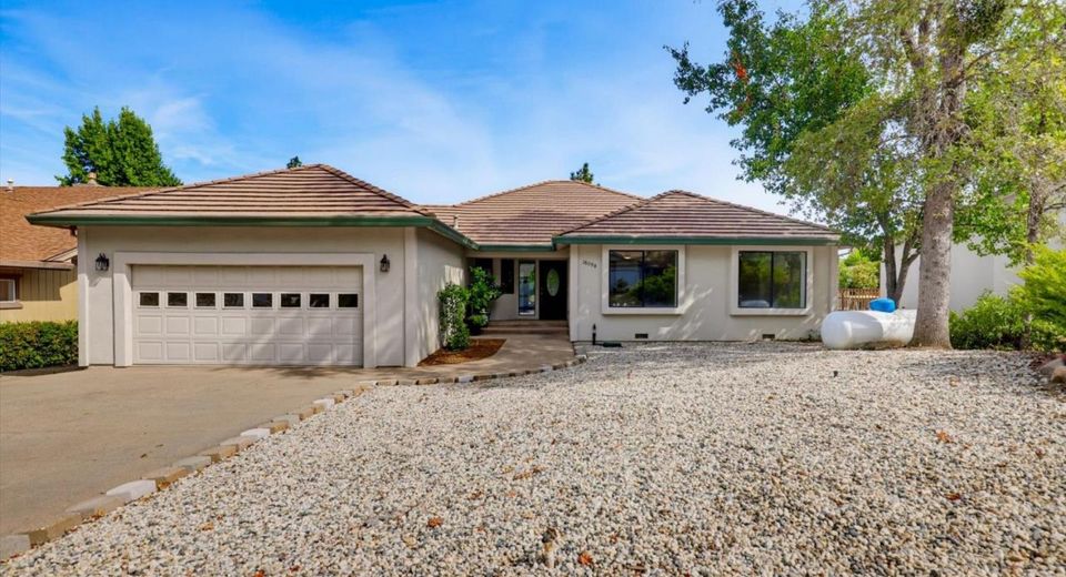 18098 Lake Forest Dr, Penn Valley, CA 95946 Photo