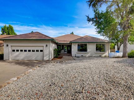 18098 Lake Forest Dr, Penn Valley, CA 95946 Photo