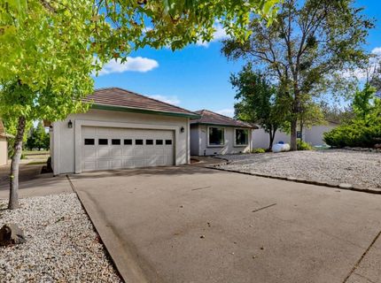 18098 Lake Forest Dr, Penn Valley, CA 95946 Photo