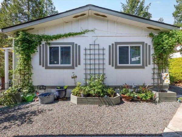 5648 Foothill Boulevard, Unit SPC 7, Grants Pass, OR 97526