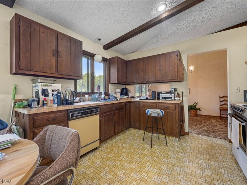 6451 Kungle Road, Clinton, OH 44216 Photo 19
