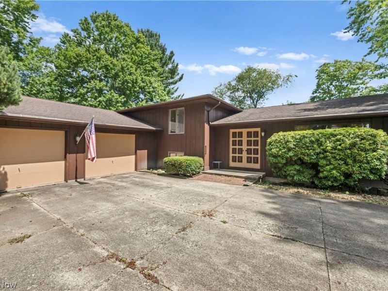 6451 Kungle Road, Clinton, OH 44216 Photo 4