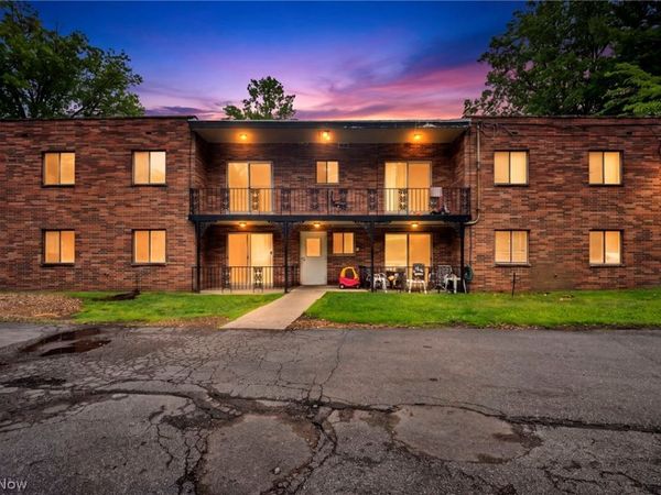 818 S Green Road, South Euclid, OH 44121