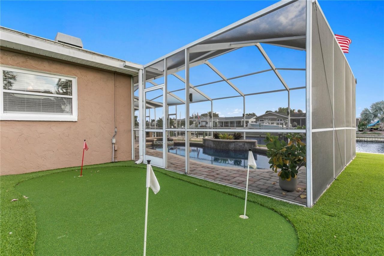 1320 52nd Avenue Ne, Saint Petersburg, FL 33703 Photo