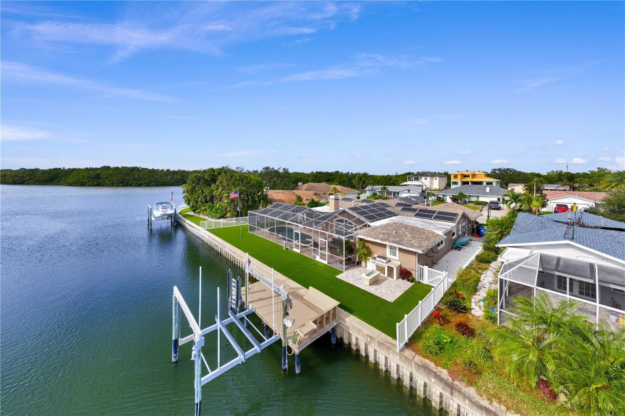 1320 52nd Avenue Ne, Saint Petersburg, FL 33703 Photo