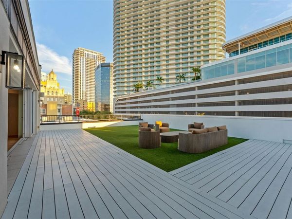 465 CENTRAL AVENUE , Unit 301, ST PETERSBURG, FL 33701