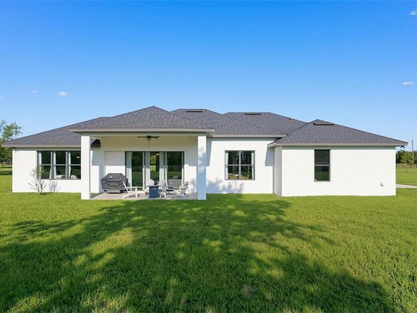 4650 LAKE PICKETT DRIVE , GROVELAND, FL 34736