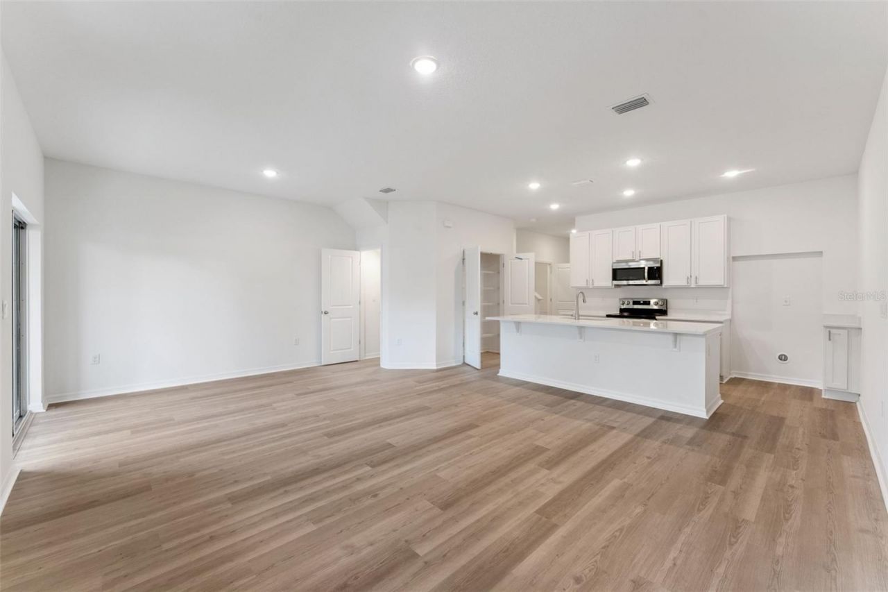 2278 Red Pine Court , Eustis, FL 32726 Photo